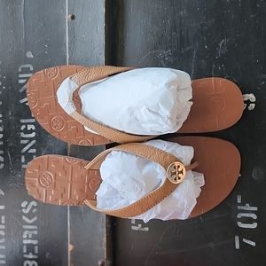 7.5 Thora - Thumbled Leather Tori Burch Sandals